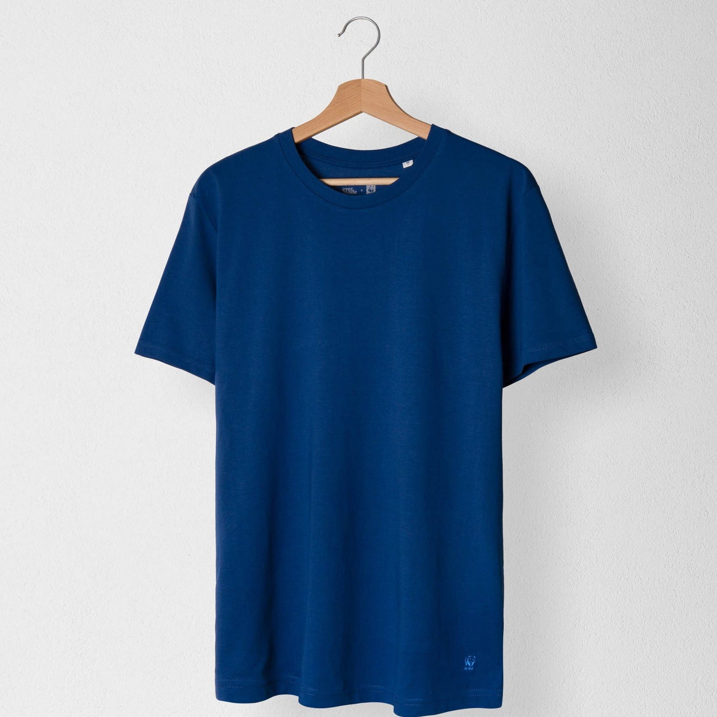 Whale unisex T-shirt from Eco-Friendly-Online-Shop, featuring a marine-themed design for sustainable everyday style.