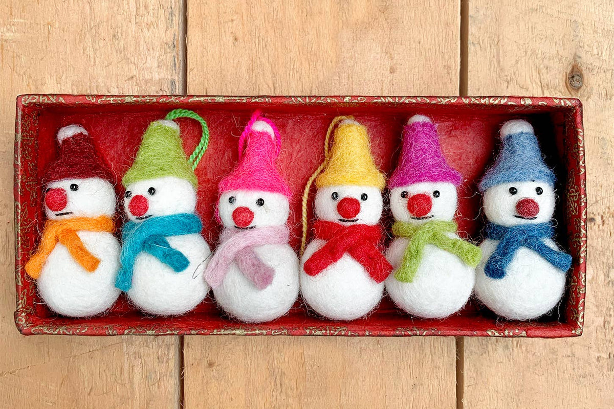 Set of 6 Mini Hanging Felt Snowmen Decorations