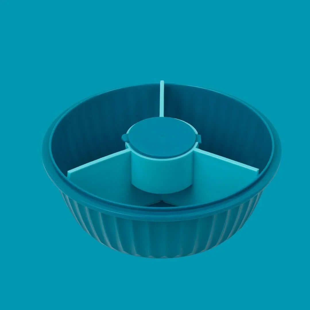 NEW! Yumbox Poke Bowl with 3 Compartment Divider - Various Colours in teal color, ideal for creating poke bowls.