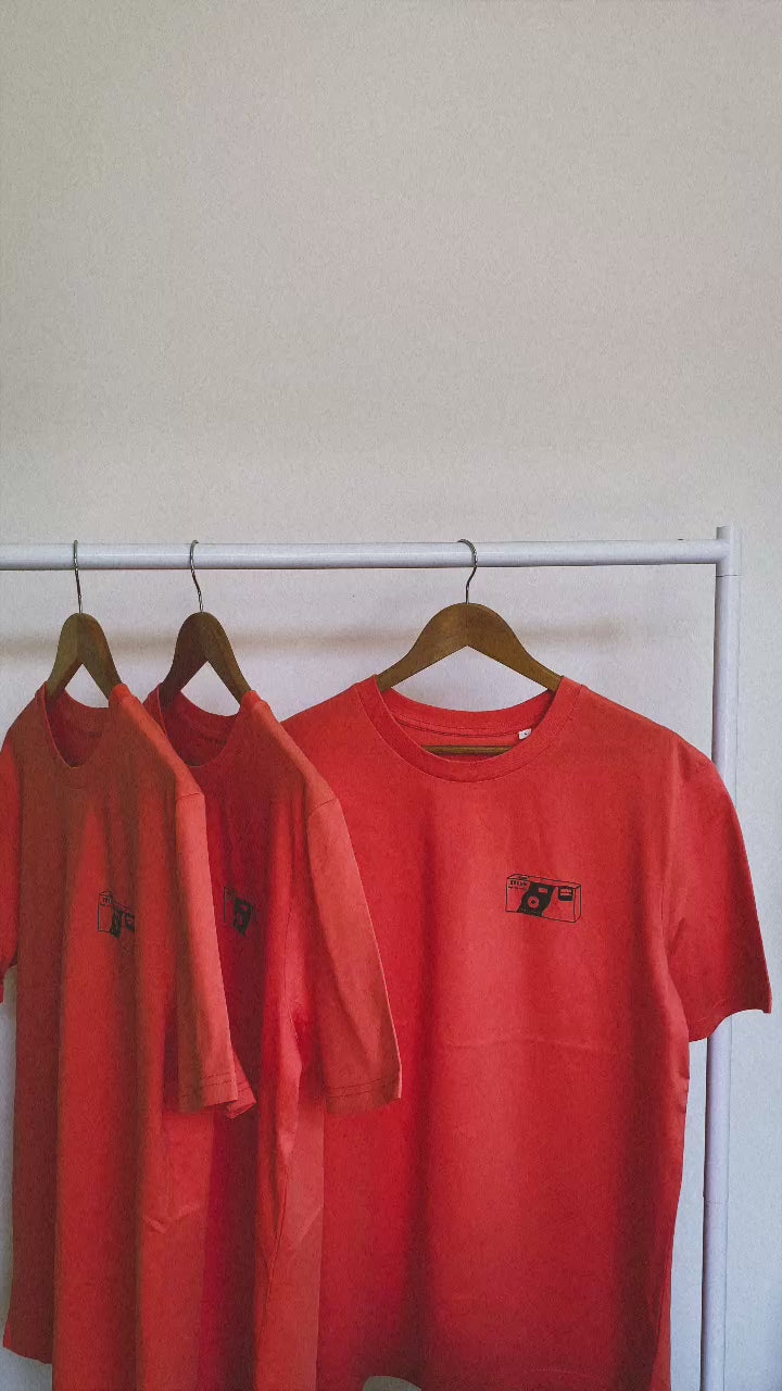 Aim & Snap Disposable Camera Unisex Organic Cotton T-Shirt - Orange