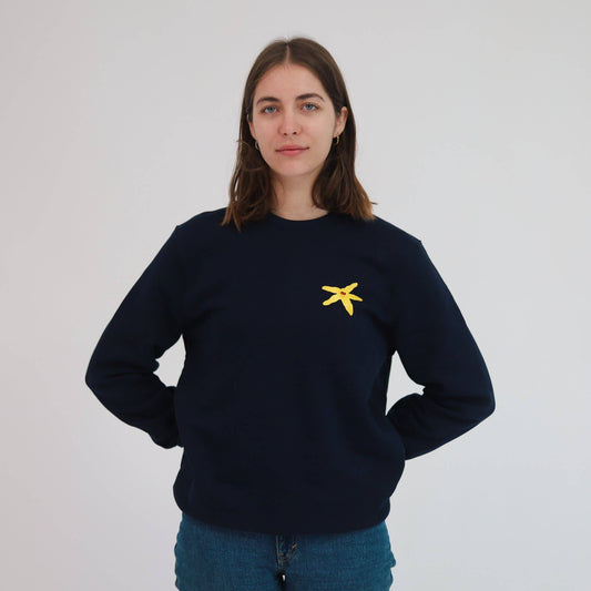 Starfish unisex sweatshirt from Eco-Friendly-Online-Shop, offering a comfortable, ocean-inspired layer for sustainable everyday wear.