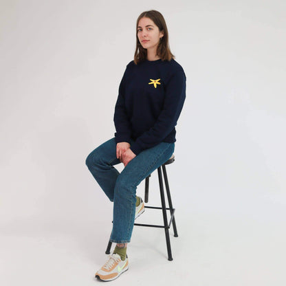 Starfish unisex sweatshirt from Eco-Friendly-Online-Shop, offering a comfortable, ocean-inspired layer for sustainable everyday wear.