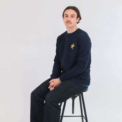 Starfish unisex sweatshirt from Eco-Friendly-Online-Shop, offering a comfortable, ocean-inspired layer for sustainable everyday wear.