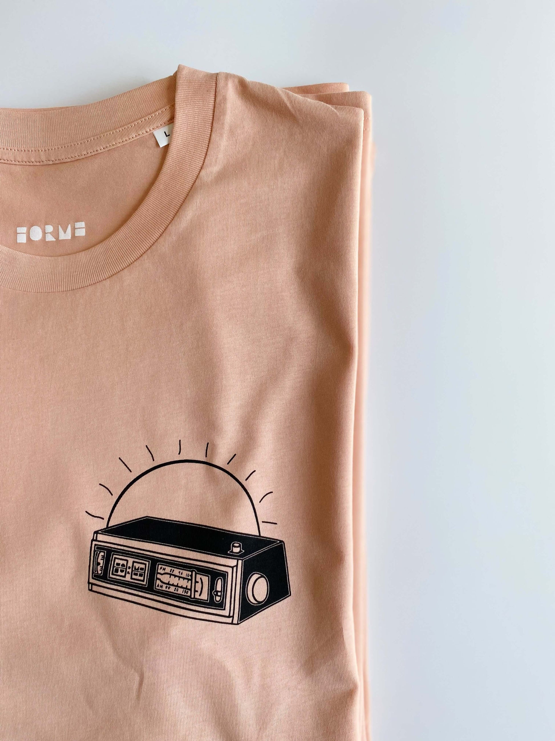 Golden Hour Radio – Unisex Organic Cotton T-Shirt (Peach)