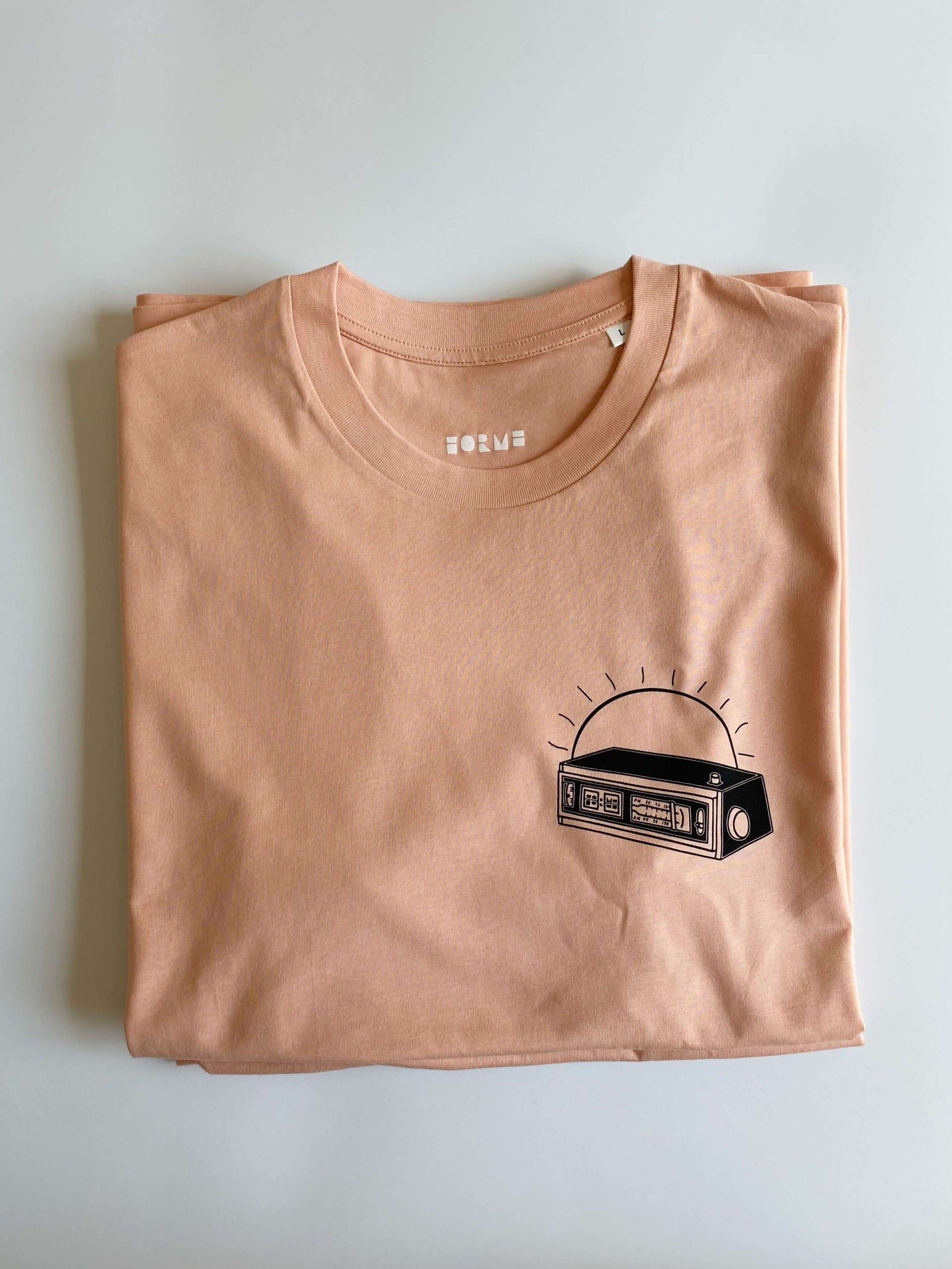 Golden Hour Radio – Unisex Organic Cotton T-Shirt (Peach)