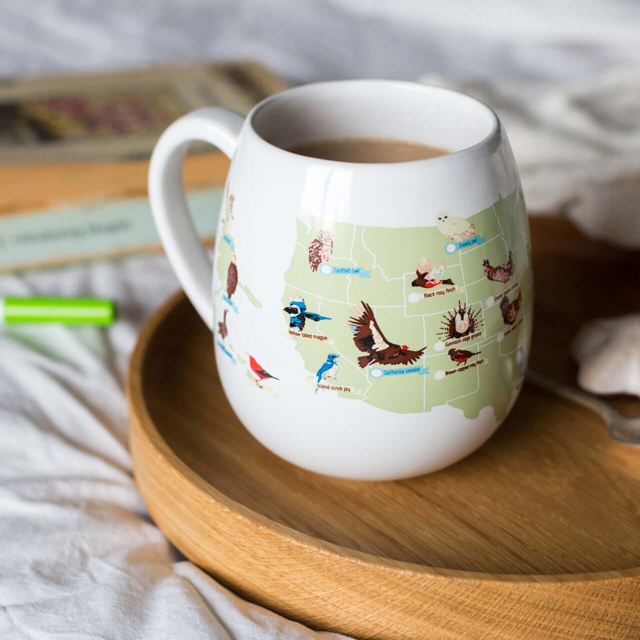 US Birder's Checklist Mug featuring a map of the US and illustrations of birds for bird watching enthusiasts.