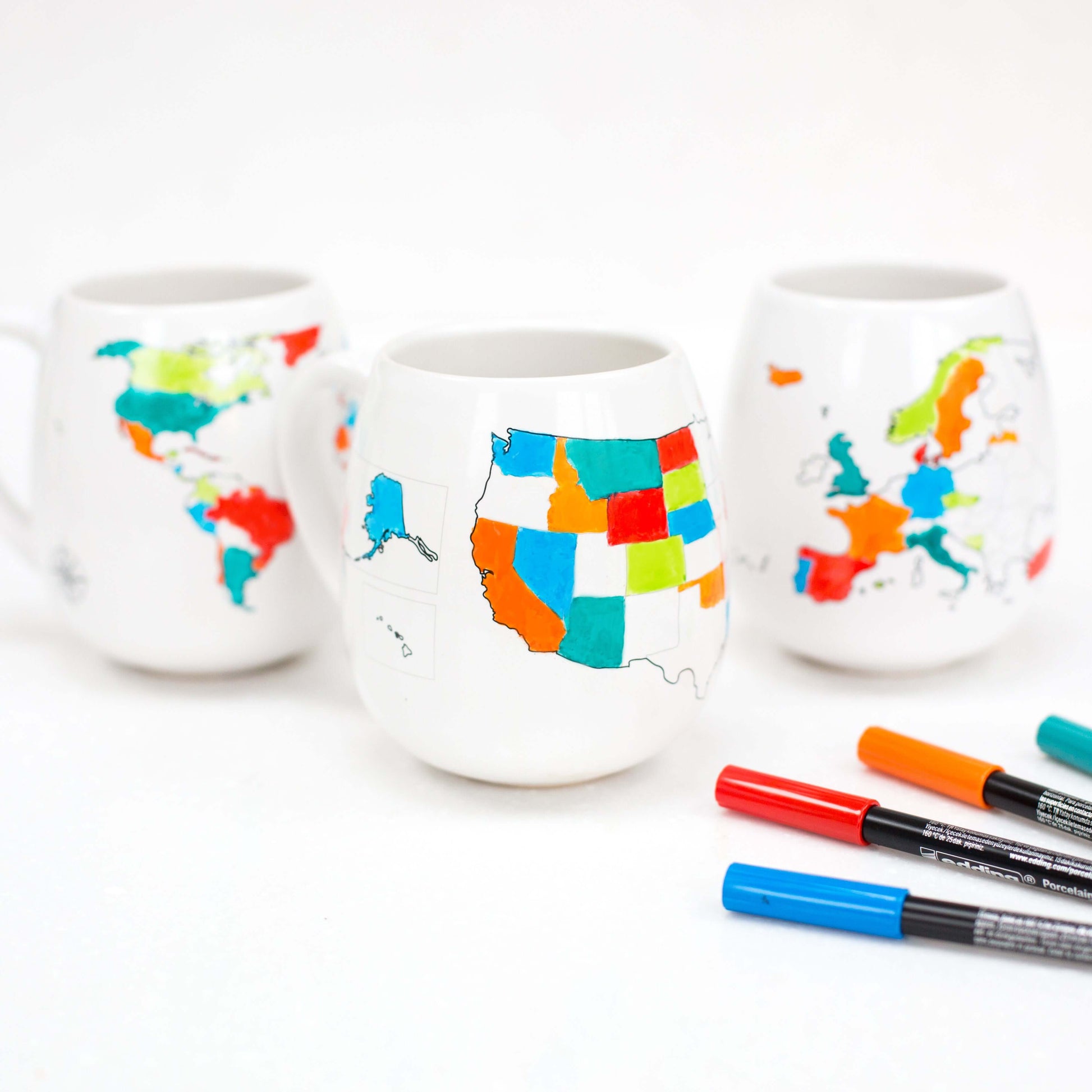 USA Map Colour In Travel Mug featuring colorful states, perfect for eco-friendly online shop UK, Brighton and Hove.